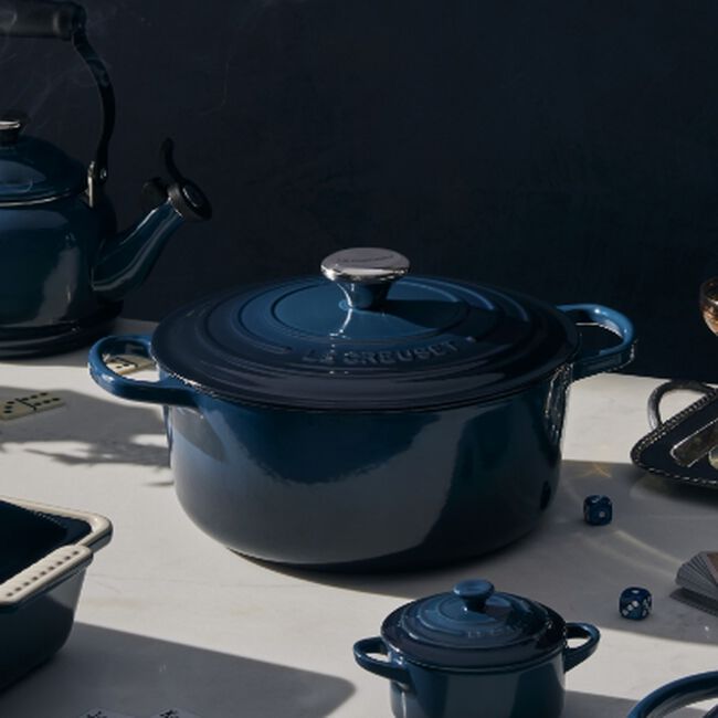 Cast Iron Signature Round CasseroleNuit image number 6